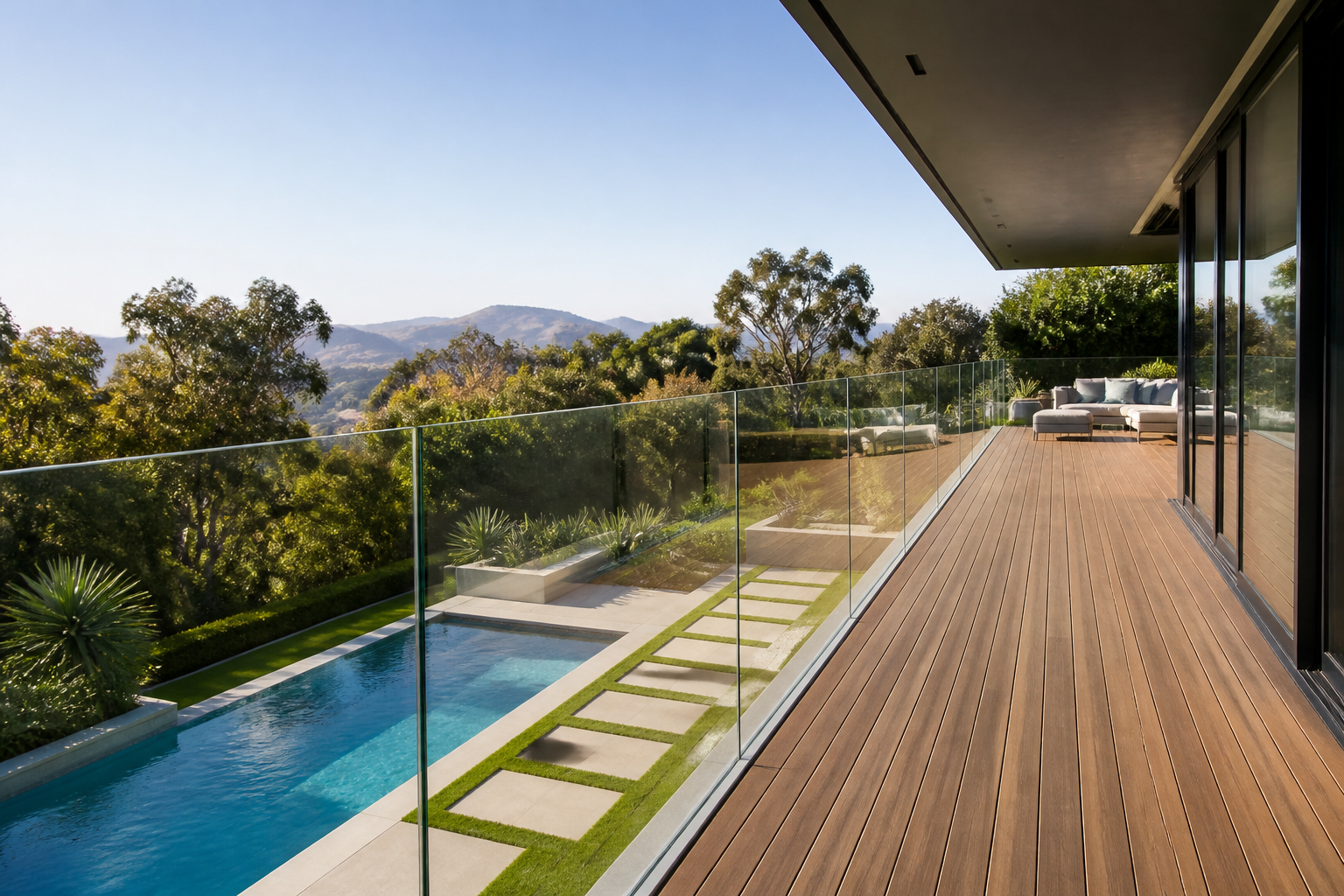 VLX 120 Glass Railing System in Long Beach, CA | Juniper Windows Long Beach - detail 4